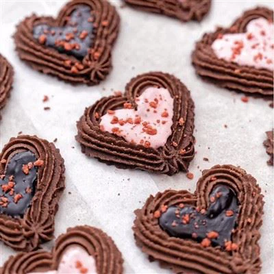 Trozo de chocolate y fresa